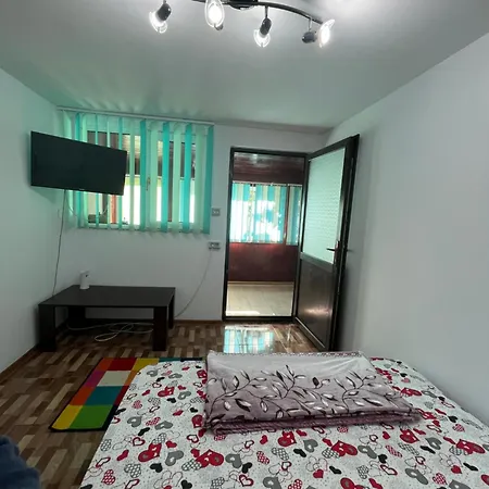 Holiday home Casuta De La Mare *